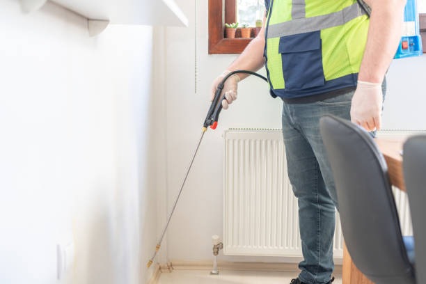 Best Affordable Pest Control Services  in Fairfax, IA